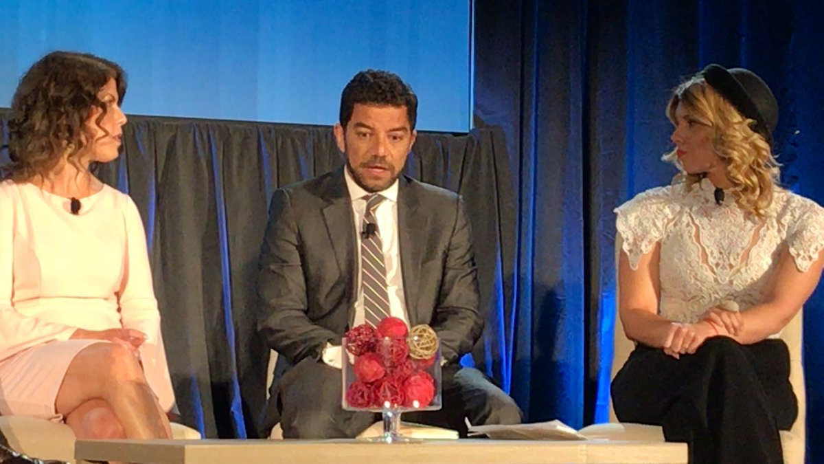 "Everyone is a public figure, but not every public figure is an influencer" says Rubén Mendiola, CRO from Hitsbook Group #PRODUpresente at #CMCPowerof3