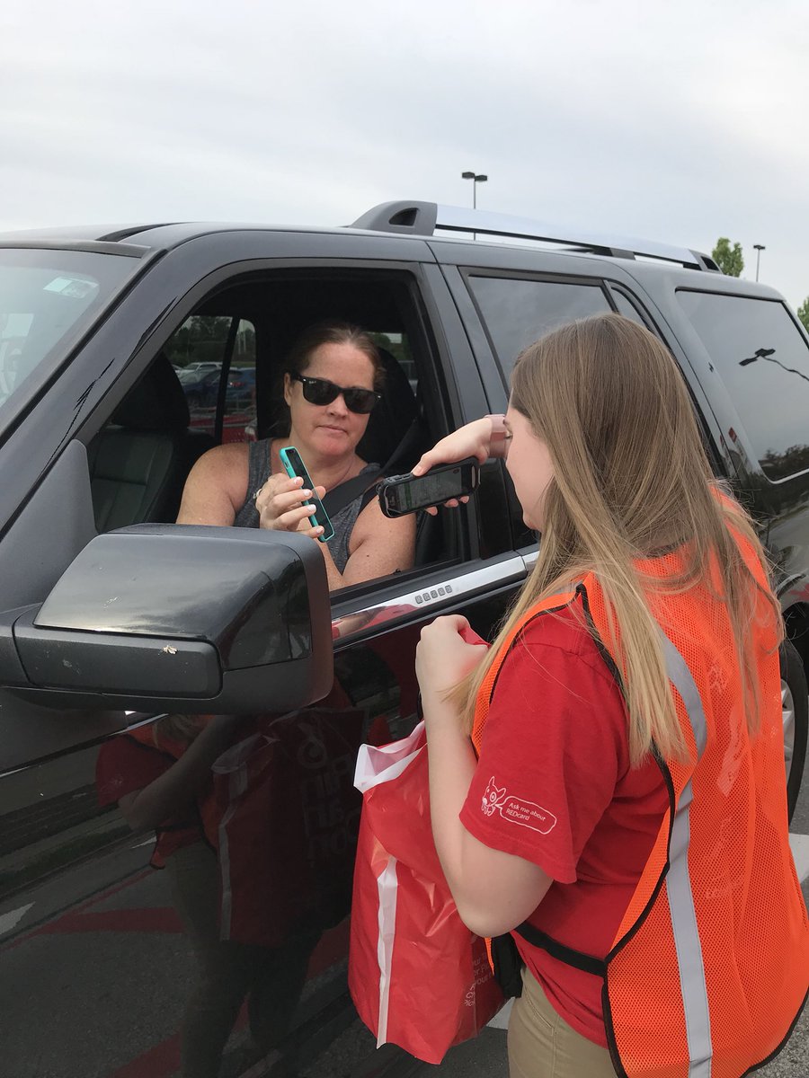 Mrw63B's tweet photo. #T1353 all over myDriveUp. Way to go Alexis “The Flash” for helping our guest in record time!!! @TayOnTarget @acahill49 @LaurenS21516517 @awibbs09 @A_Leigh_ https://t.co/UPq5uM0hwa
