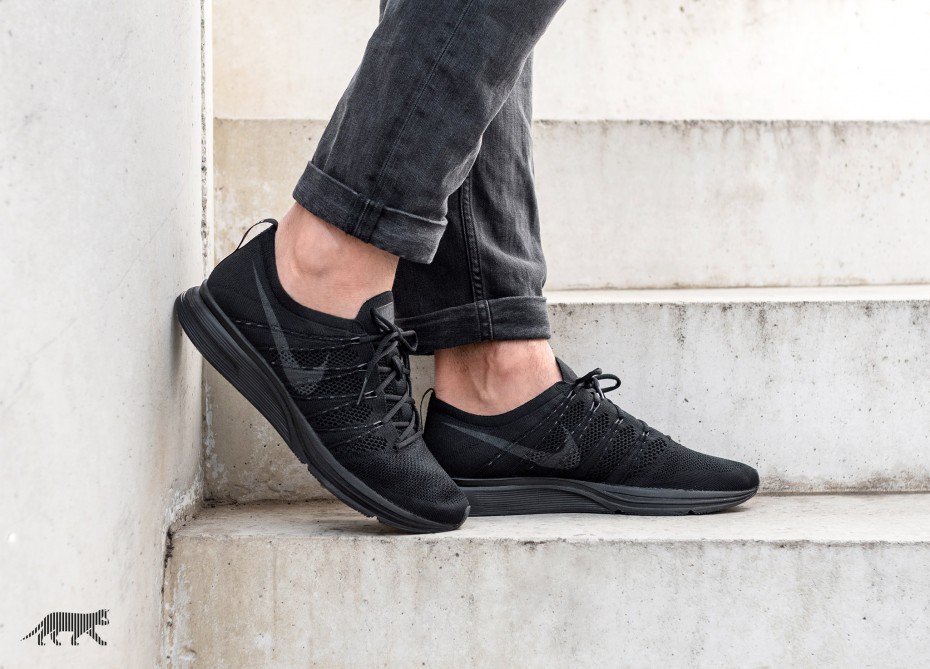 triple black flyknit trainer