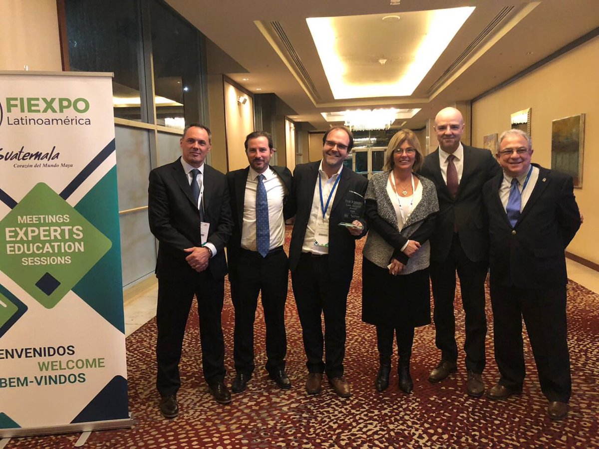 BureauPunta's tweet photo. PREMIADOS! Impacto de #turismo de reuniones en el #país! Congrats CHINALAC en @PuntaDelEsteCEC 
Trabajo en #equipo @BorsariLuis @MaldonadoUY @CultoCarambulaS @GrupoElis_  @UruguayXXI https://t.co/haWjUOqnSv