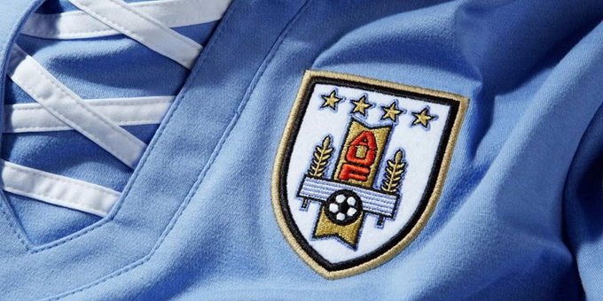 Por qué Uruguay tiene cuatro estrellas en la camiseta?