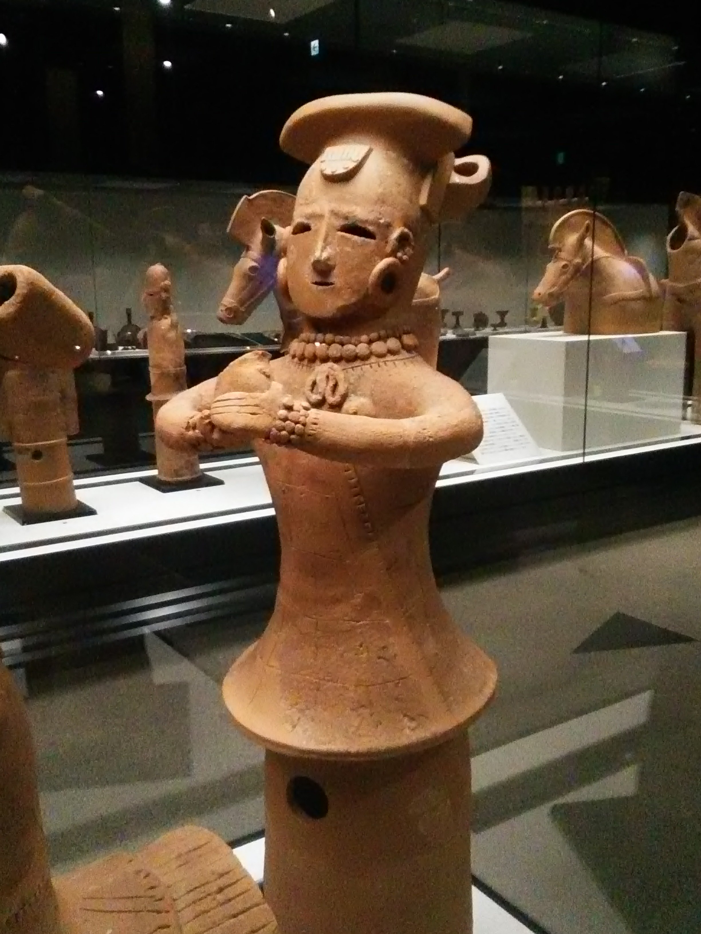 素晴らしい時代人形です。春山作　古いものす。元箱、台付 Yahoo!オークション - 無形文化財保持者 古野一春 作 「羽衣