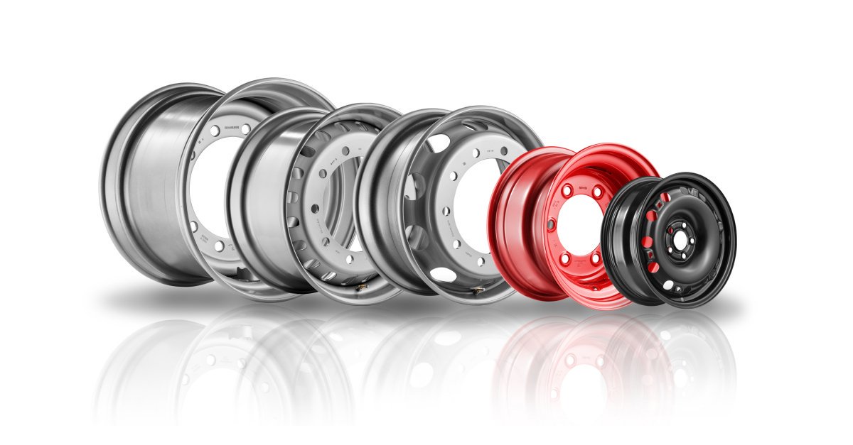 Диск грузовой шины. Колесо от грузовика. 315/80r22. Longmarch lm210. Bridgestone truck tyres.