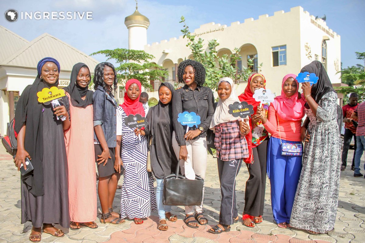 kenkarmah's tweet photo. Power of dream, we planned to host 60 participants but we got over 80 participants in attendance, wow...
Kwarapoly @Ingressive Campus Meetup 3.0 was a success, full of inspirational speakers and amazing participants.
#ingressiveKp #github #techkwara https://t.co/KdSknFaQOL