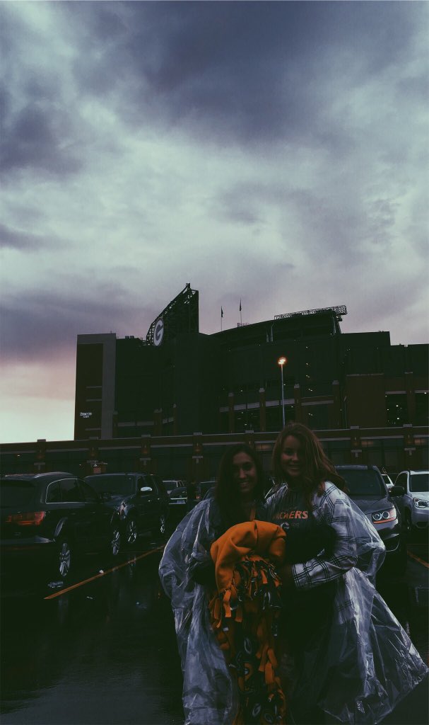 jonelexi's tweet photo. Happy birthday Al huht❣️💕😻love our study hall chats have a great rest of your day love and miss you lots!!! :-)) https://t.co/6QYubfphrf