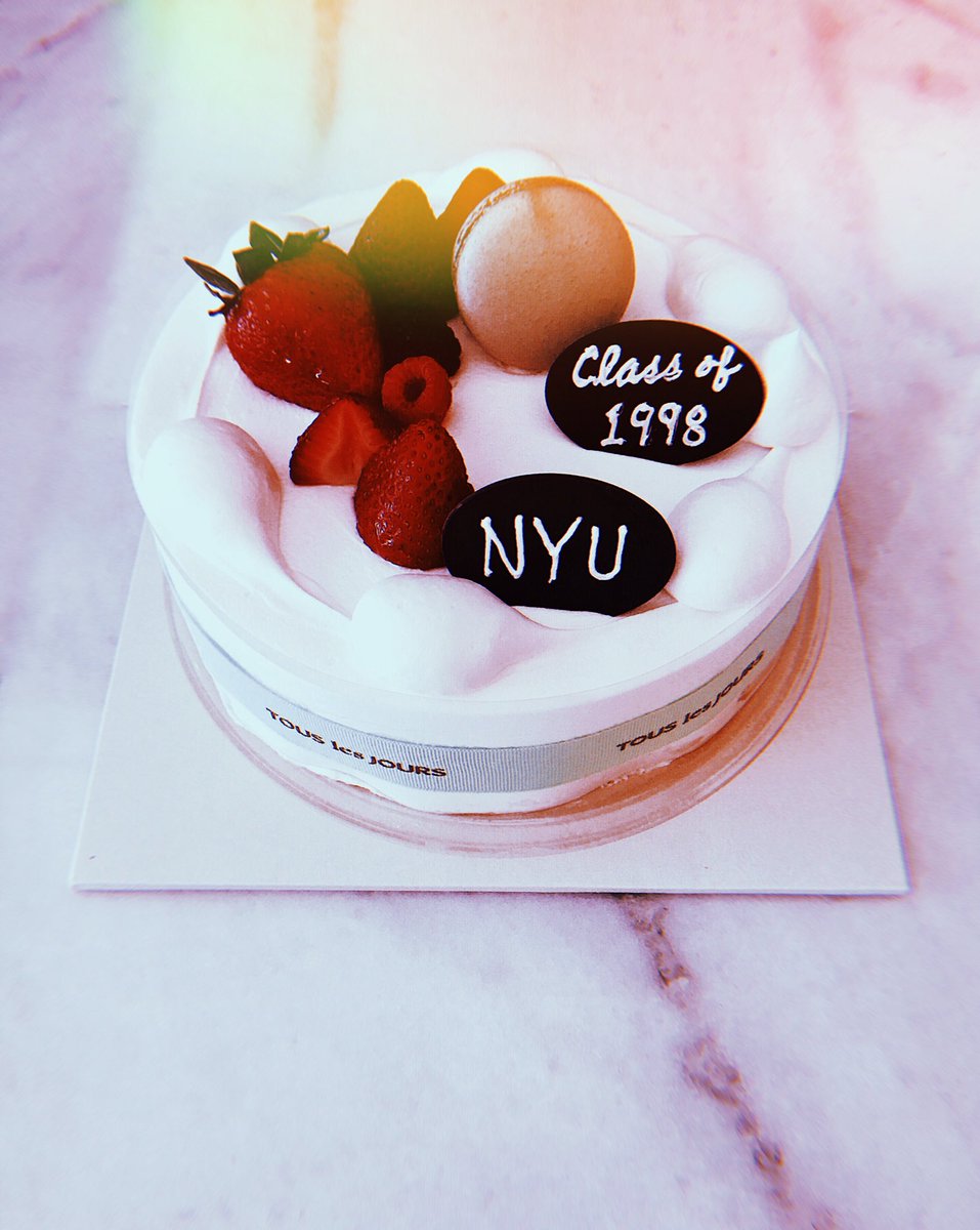 NYCLaserDentist's tweet photo. June 4, 1998 - June 4, 2018
Celebrating 20 years in Dentistry and my graduation from NYU
#Graduation #DentalSchool #NYU #NYUCD #20Years #Dentist #DDS #Happy #Blessed #Proud #Doctor #ClassOf1998 #cosmeticdentistry #celebritydentist #ny #nyc #success #foreveryoung #nyclaserdentist https://t.co/8cYvVQcmbs