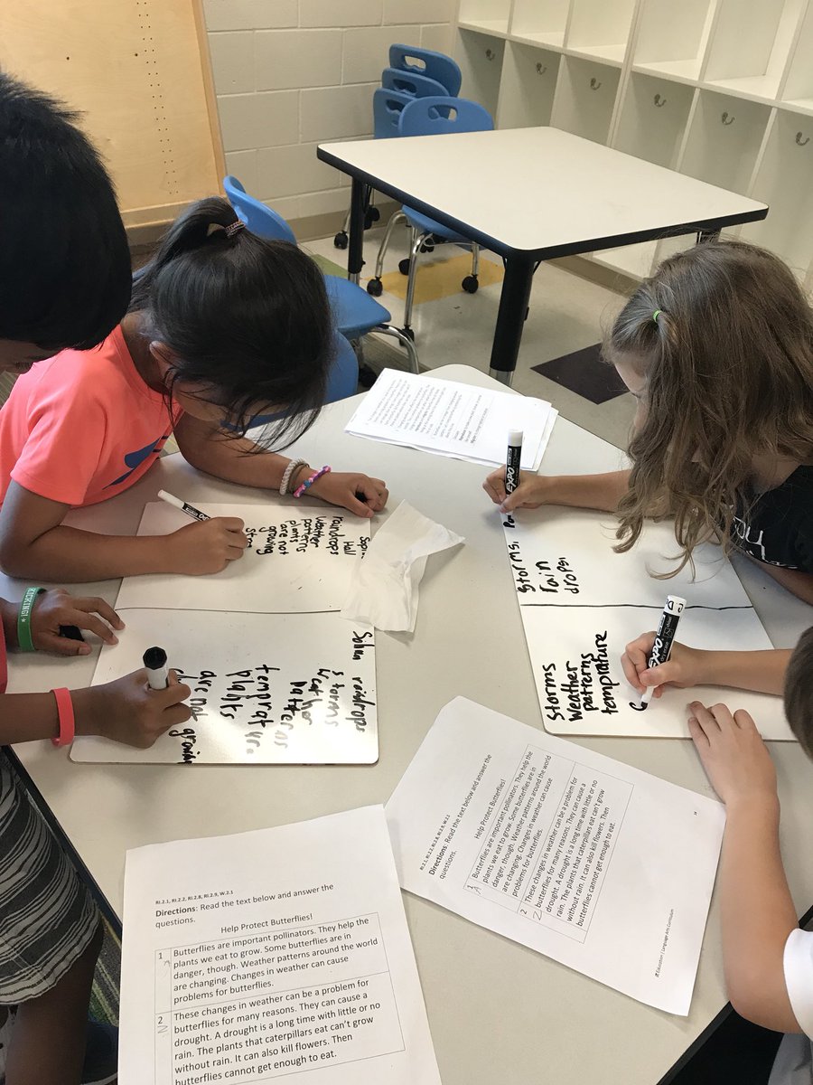MolinaroAllison's tweet photo. ⚠️Research partners using a text to take relevant notes about the dangers butterflies face. ⚠️ @woesecond @WhiteOakElem @wcpsselemela @ELeducation https://t.co/fIFVCut621