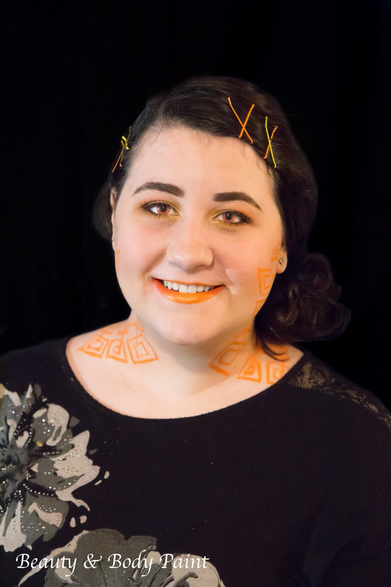 paradise95z's tweet image. #OperativeFive makeup! Five is my favorite operative for a few reasons so doing this look was special. I'm really into the orange eyes, but I think I might have gone overboard with the bobby pins XD @AeonDreamStudio #TTEOTS #TTEOTSxBTS #TTEOTSFA