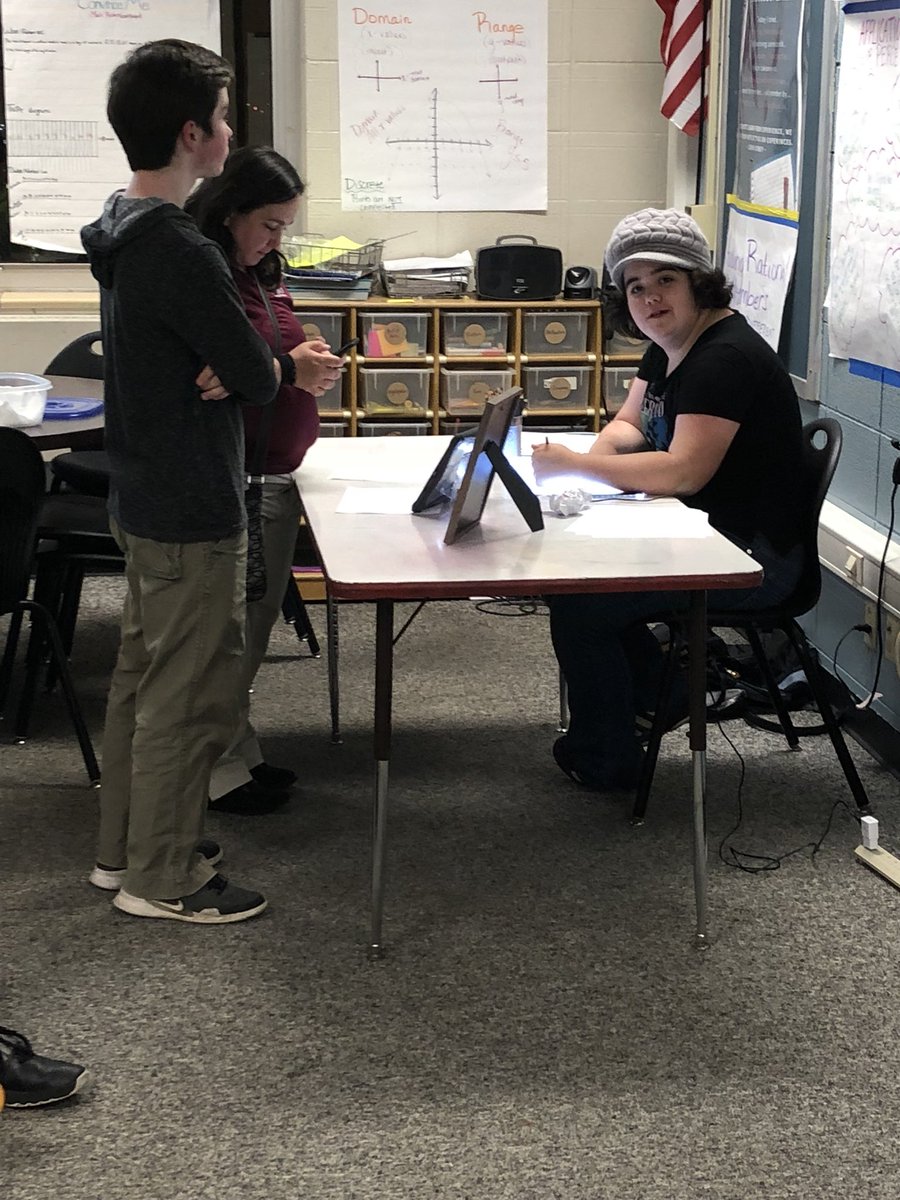 blg0416's tweet image. Learners going public to the community this evening at Stem Saratoga’s Gallery Walk #studentproposal #STEAM