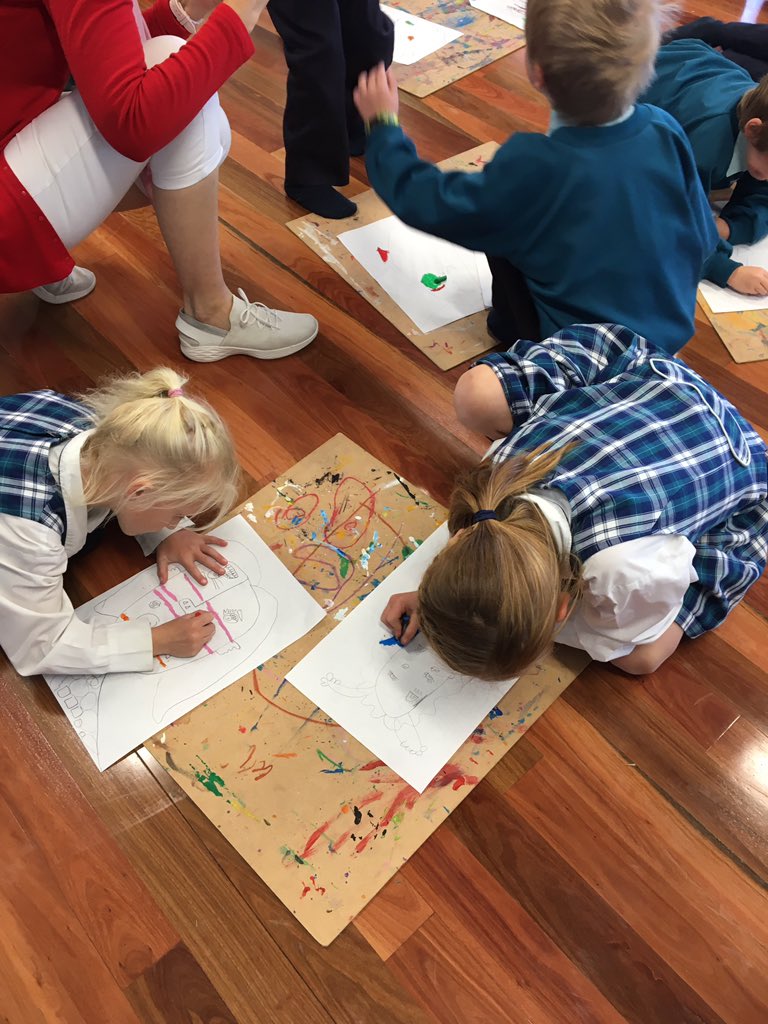 Year1LillyPilly's tweet photo. Using our new learning common to create! https://t.co/qzSp2Qygur