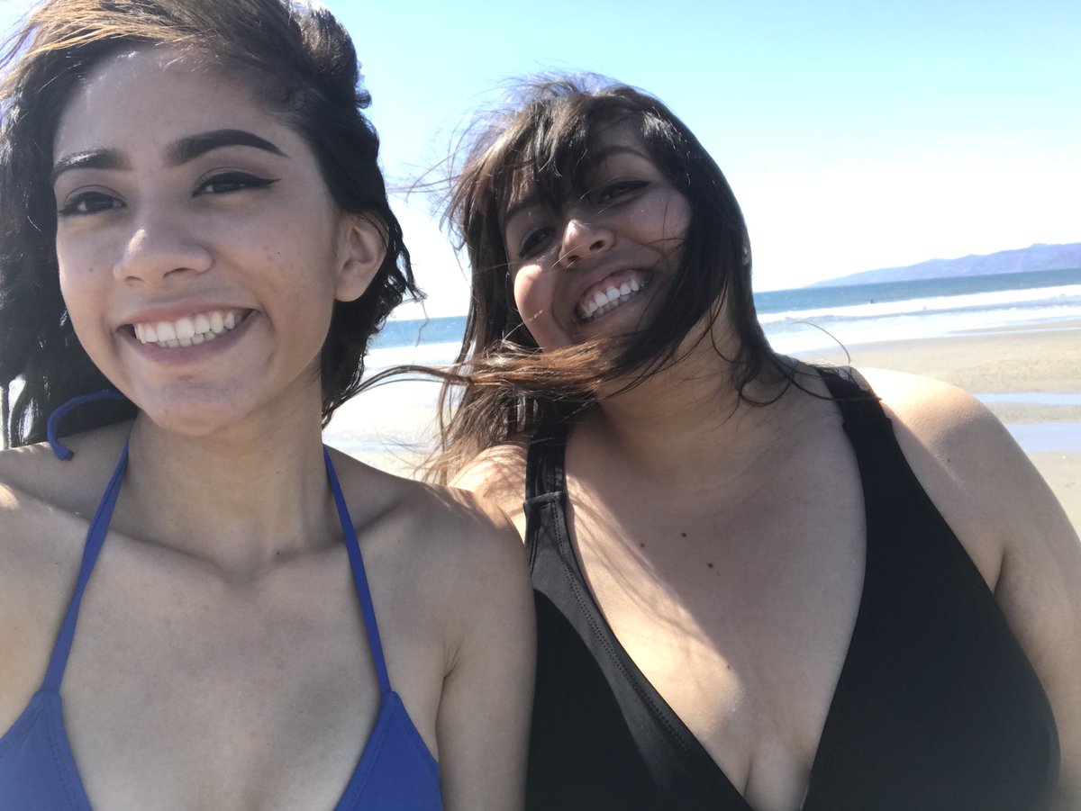 peerrlaa_'s tweet photo. This is very late but itβs still your day, so HAPPY BIRTHDAY Sharon πππ Iβve gotten so much closer to you and I love it so much. Iβm so glad I can call you one of my best friends π I hope youβre having a blast girl you deserve it! Love you π #CharonRules @shaaaronnnn_ https://t.co/jYJM9IfB5d