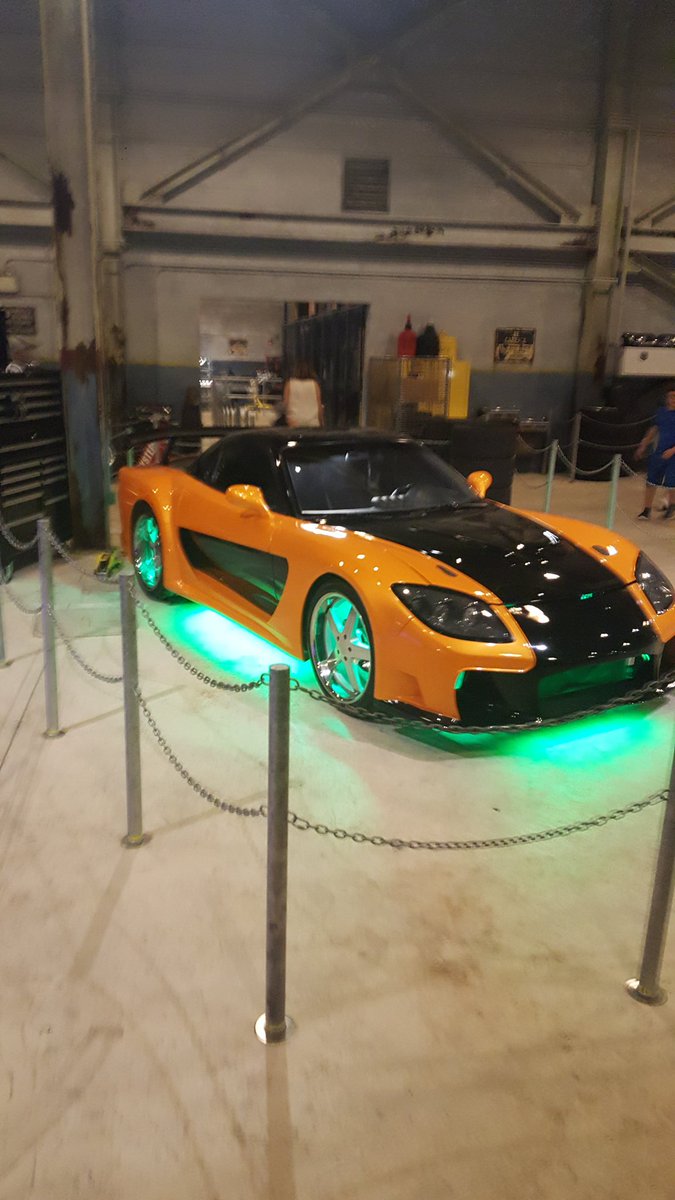 bampac29's tweet photo. Perfect way to spend my bday @UniversalORL and LOVE the #FastandFuriousSupercharged #FastFuriousRide https://t.co/nYOvEBxANC