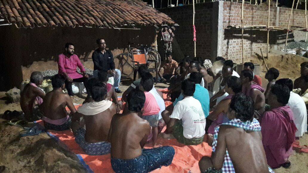 DLC(IEC) and ZSBP interacting with beneficiaries from Babijhor village regarding usage of toilet #zsbp #SwachhBharat <a href="/swachhbharat/">Swachh Bharat Mission - Grameen</a> <a href="/sbmodisha/">SBMODISHA</a> @odisha_zsbp <a href="/paramiyer/">Parameshwar Iyer</a> <a href="/DivyangWaghela/">Divyang</a> <a href="/roopamishra77/">Roopa Mishra</a> <a href="/PRDeptOdisha/">Panchayati Raj and Drinking Water Department</a> <a href="/sethi_sudan/">MADHU SUDAN SETHI</a>