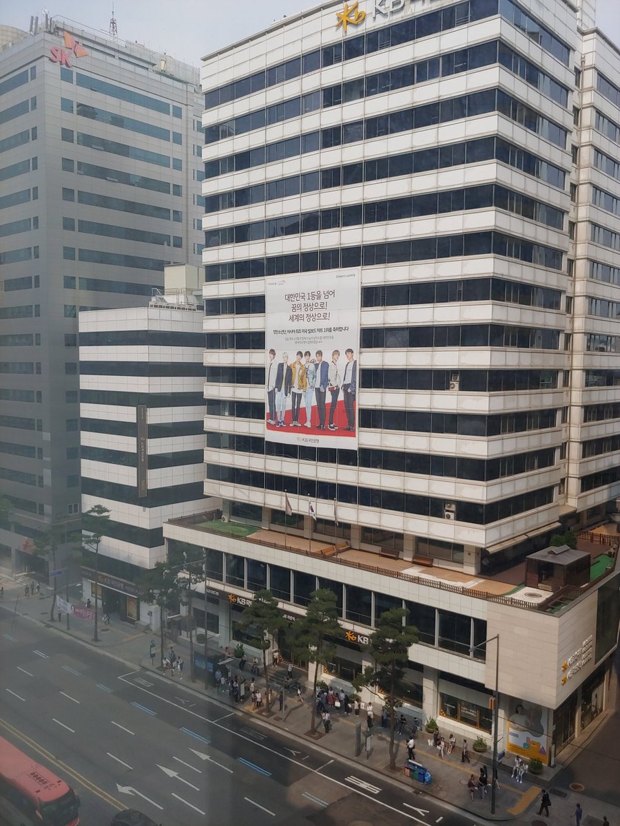 찐느🐽 tweet media