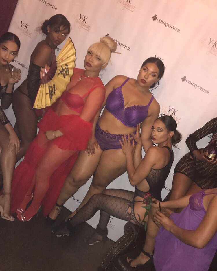 Love13andpeace's tweet photo. #lingerieshow #ykmanagement #personalounge #heiressthecurvymodel #curvesout #InvasionofPrivacyLingerieShow #Courvoisier #Modellife ❤️❤️❤️#itsawrap https://t.co/ozgoQoefBm