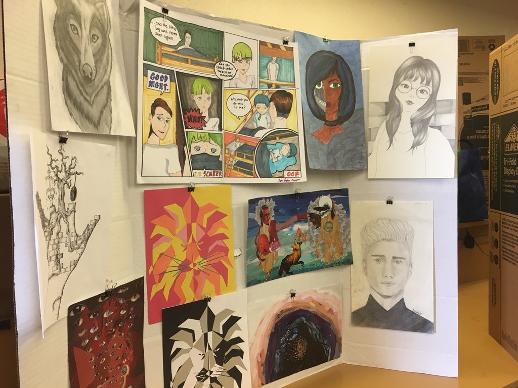 realKainoa_News's tweet photo. @summitpsnews @liz_deornellas #CelebrationOfLearning #COL18   Went to the Celebration Of Learning event. Fun and interesting projects everywhere to be seen such as drawing or acting. https://t.co/SJKVgPFLgU