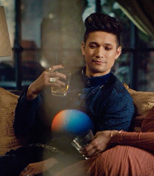 louistcraft's tweet image. EN SERIO VAN A CANCELAR ESTA SERIE Y PERDERSE DEL INCREIBLE ACTOR QUE ES HARRY SHUM JR EL CUAL NACIO PARA SER MAGNUS BANE? #SaveShadowhunters