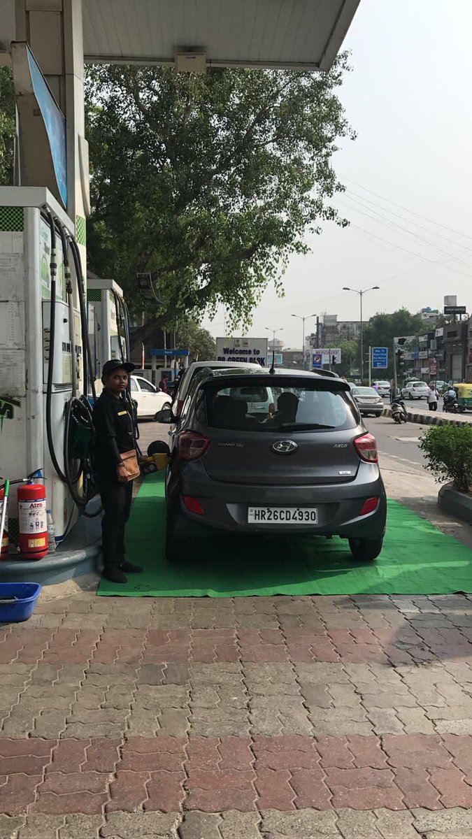 Bharat Petroleum’s Retail Outlets of Delhi, gears up for a green carpet welcome to our Speed Customers. #gogreenwithspeed #WorldEnvironmentDay2018 @singharunbpcl <a href="/MahalikSurjeet/">Surjeet Mahalik</a> <a href="/Gorav53429917/">Gorav Tomar</a> <a href="/bpclimited/">Bharat Petroleum</a> <a href="/bpclretail/">BPCL Energy Stations</a>