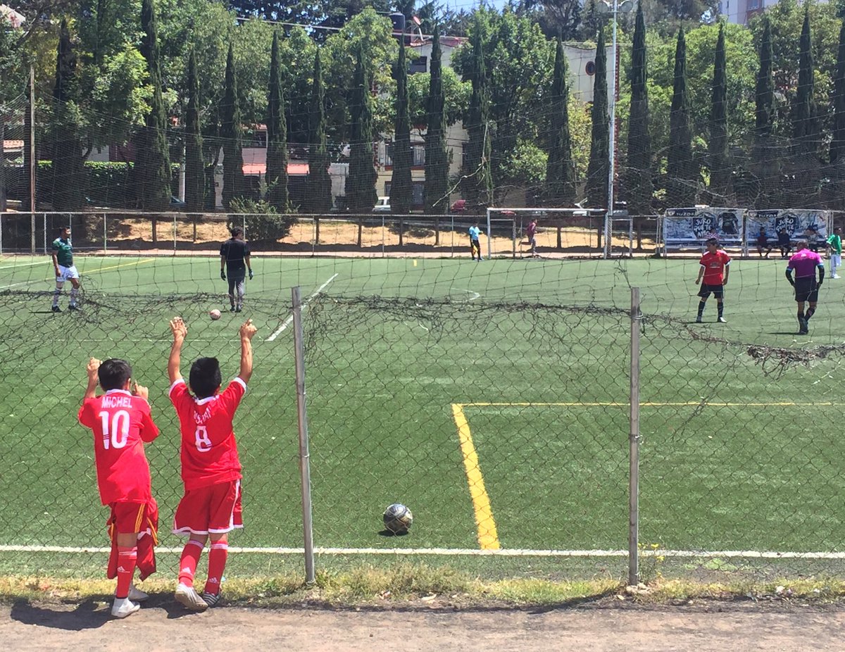 HooliganPats's tweet image. La pasión comienza en el barrio. Deportivo Cacalote, Cuajimalpa.  #Cuajimalpa #CDMX #MEXDF #CiudadDeMexico #MexicoCity #Cacalote #RolandoLaCiudad #DeRolConPats
