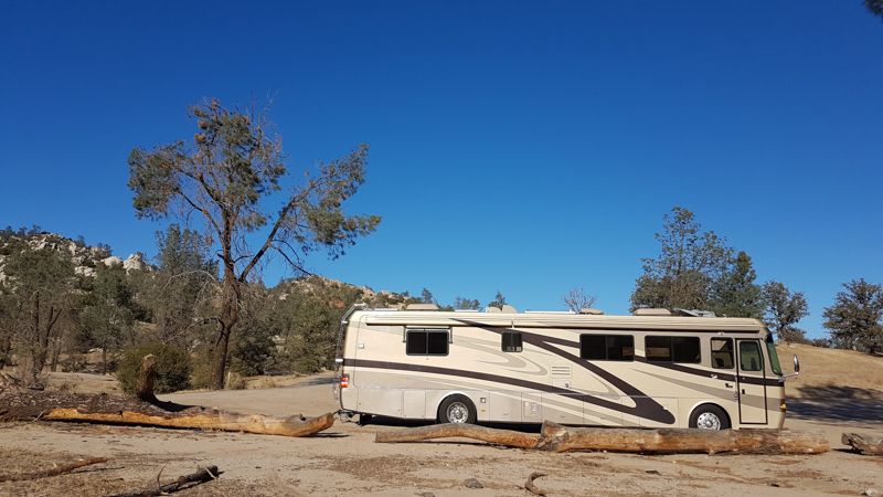 explorking's tweet photo. Oh, we love BLM. This was one of our favorite spots until we got a late night visit... https://t.co/UZ6Iw7R11v #explorking #RV #RVing #camping #roadtrip #motorhome #travel #rvliving #wanderinglife #GoRVing #vanlife https://t.co/kTzEN3P5Nu