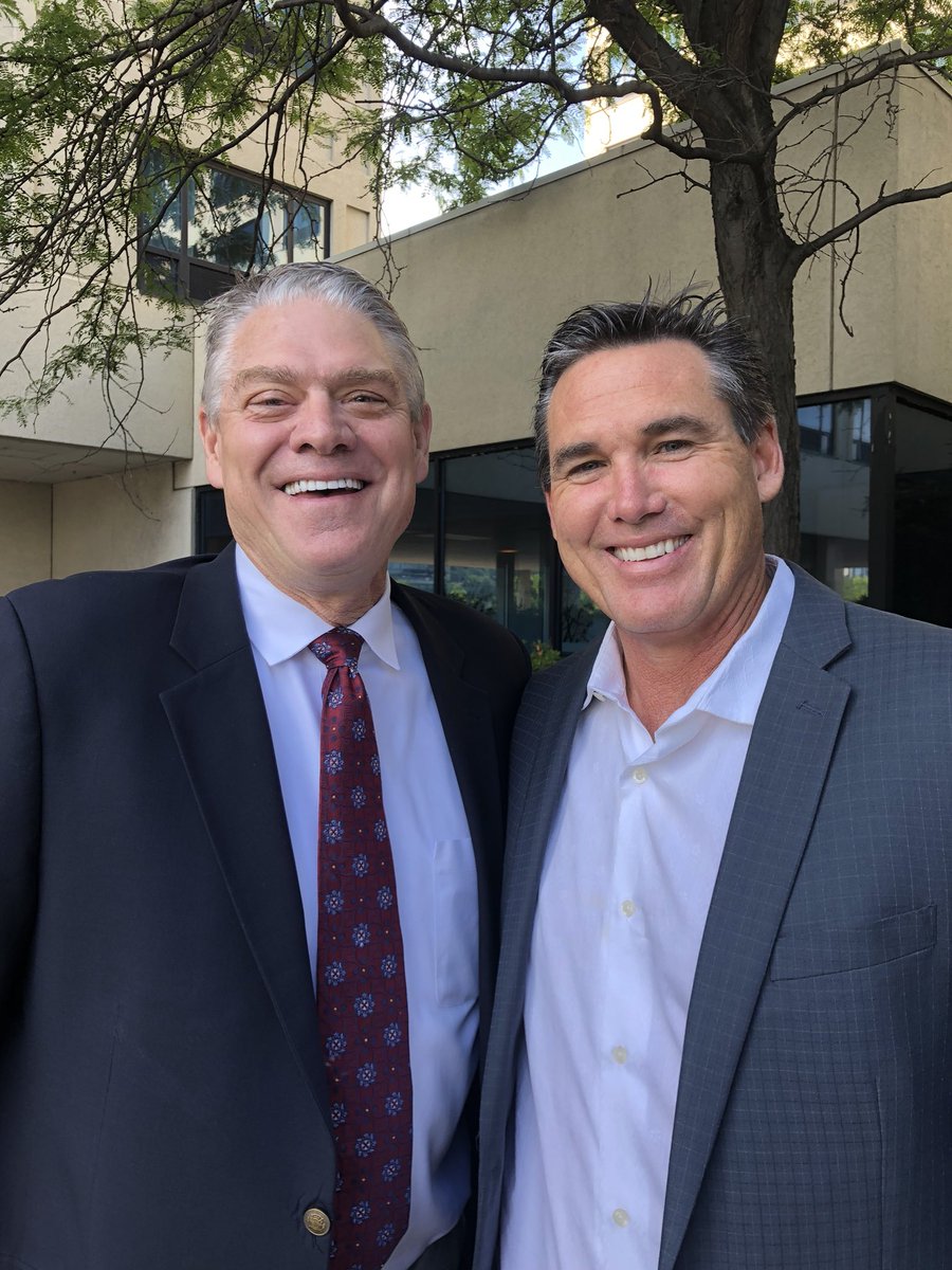 TimSalmon15's tweet image. So 32 years ago I was originally drafted by the Atlanta Braves. Dale Murphy was who I was compared to. Today I finally met him for the first time. What a day. #angelsbaseball #mlbdraft2018