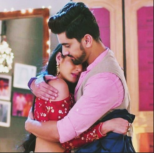 preets26's tweet image. Baby Hugs 🤗🤗🤗 

#Naamkarann #AvneilsFirstAnniversary #FindingSolace #AvNeil #AdiZa #AditiRathore #ZainImam #Avni #NeilKhanna