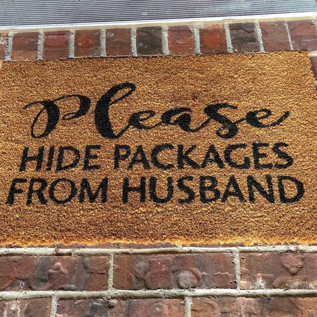 ktinty's tweet photo. Where can I get a doormat like this? Don’t tell @tintyminty #hehatesamazon https://t.co/fyJ31XmfjN