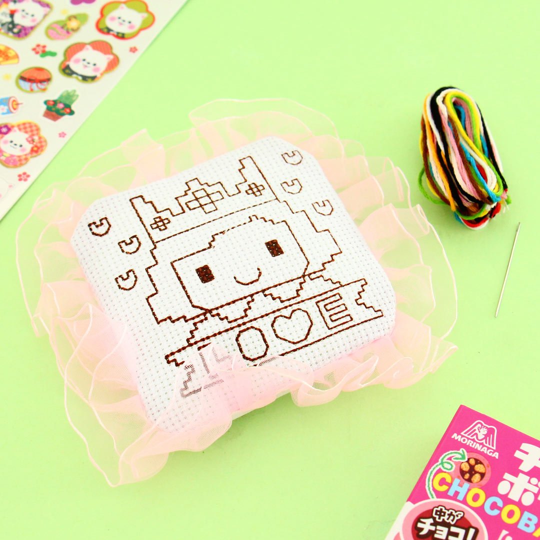 💟 Create your own deco pillows with this Korean DIY Cross Stitch Kit from the last month's box! 😊🎀 Show us your creations with #kawaiibox! 🎨⭐

#kawaiibox #kawaii #cuteness #crossstitch #diykit #kawaiidiykit #decopillows