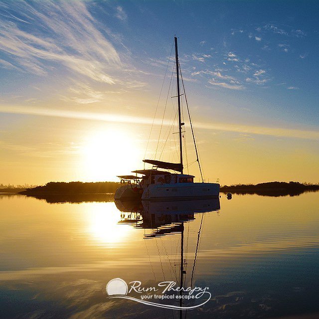 A gorgeous morning on Green Turtle Cay, Abaco, Bahamas
.
.
.
#bahamas #greenturtlecay #catamaran #boat #surroundmewithwater #rumtherapy #rum_therapy #morning #tropicalvibes #tropicalescape #tropicalescape ift.tt/2Lj7eLF