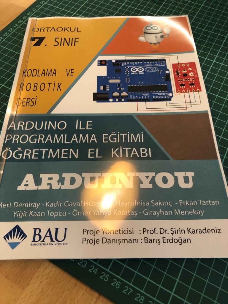 İkinci dönem ise etkinlik ve materyalleri, öğretmen eğitim içeriğini geliştirip pilot uygulama yaparak proje kapanış raporlarını hazırladılar. Öğrencilerimizi ve danışmanları @bariserdogan_mu hocamızı tebrik ediyorum👏