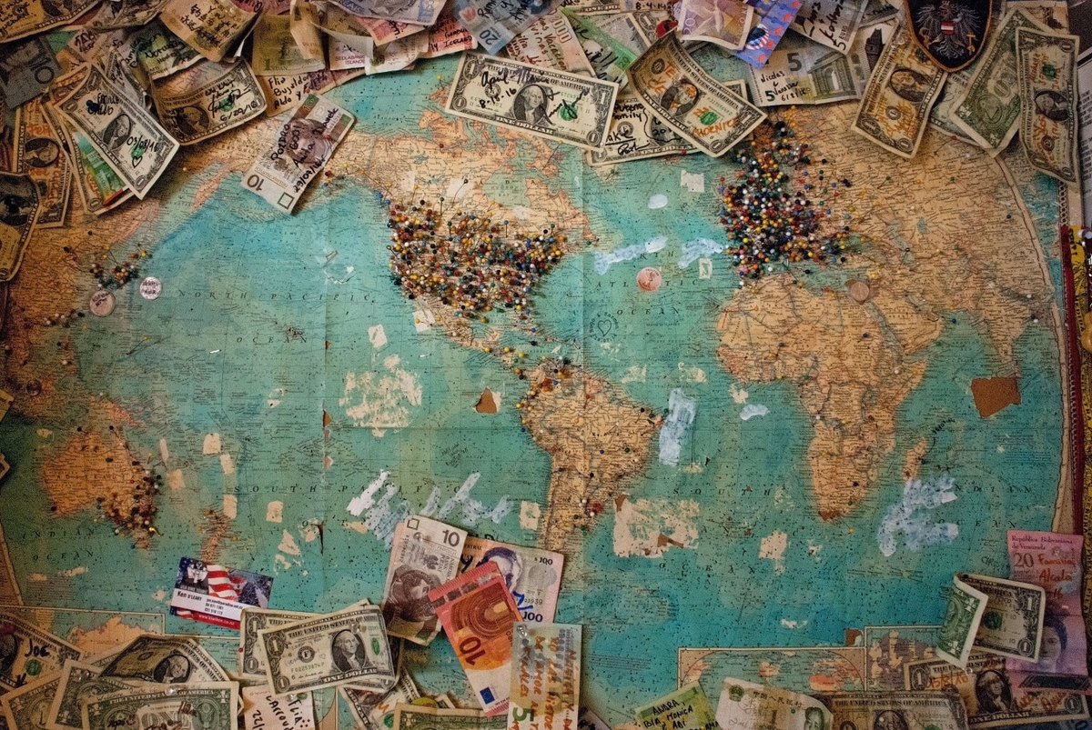 Les Chinois veulent dédollariser l’ensemble de l’Asie et l’effet de la baisse de l’USD ferait plus de mal à l’UE qu’aux USA, estime le financier français basé à Hong Kong, Charles Gave.

Decouvrez sur:  icd-fiduciaries.com/actualites/201…