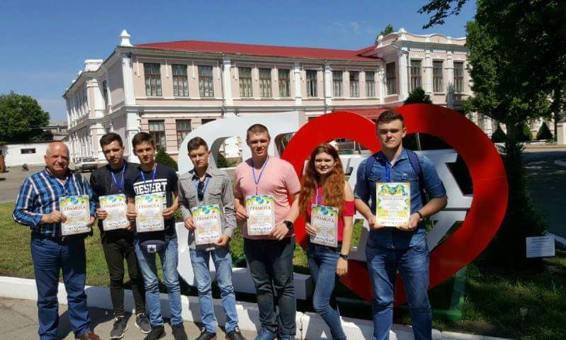 MAFPP_EN's tweet photo. Congratulations on the following achievements:
Stahiv O - diploma of the winner of the II degree
letter's:
Bila I - for creativity in solving problems
Kosovan M - for creative approach to improving eqpt
Tunuza B - for better coverage of design issues and the principle of the eqpt https://t.co/LlNr9KBUU8