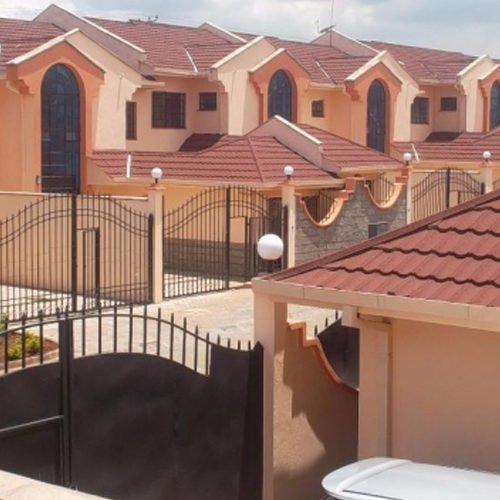 dhahabumedia's tweet photo. Follow @constructionske for affordable Roofing services. They offer the best prices there is. 👌
#Buildmark https://t.co/8iQkOn4OPj