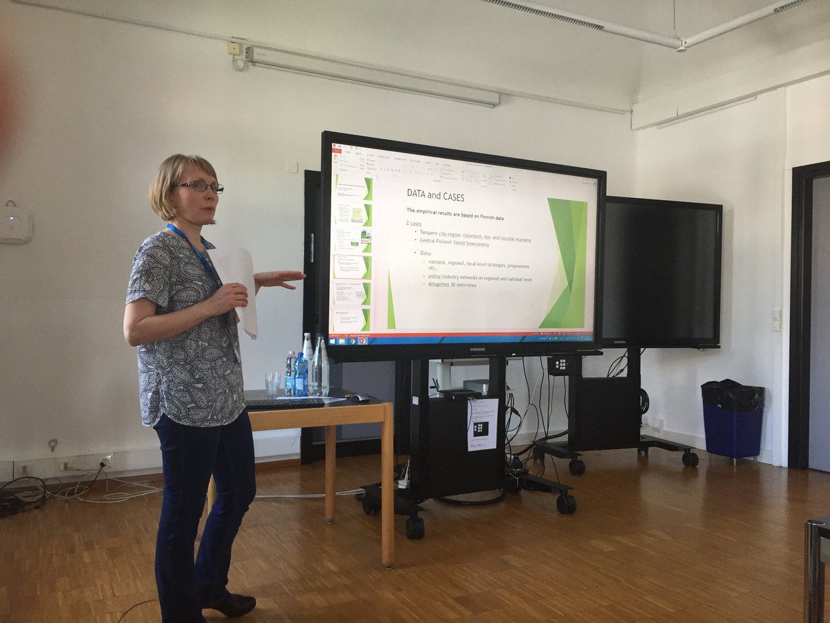 beer4_beer's tweet photo. Nina Suvinen - green economy in Finland needs institutional navigators to work alongside entrepreneurs #regstud @rsalugano https://t.co/cpezqzD7tb