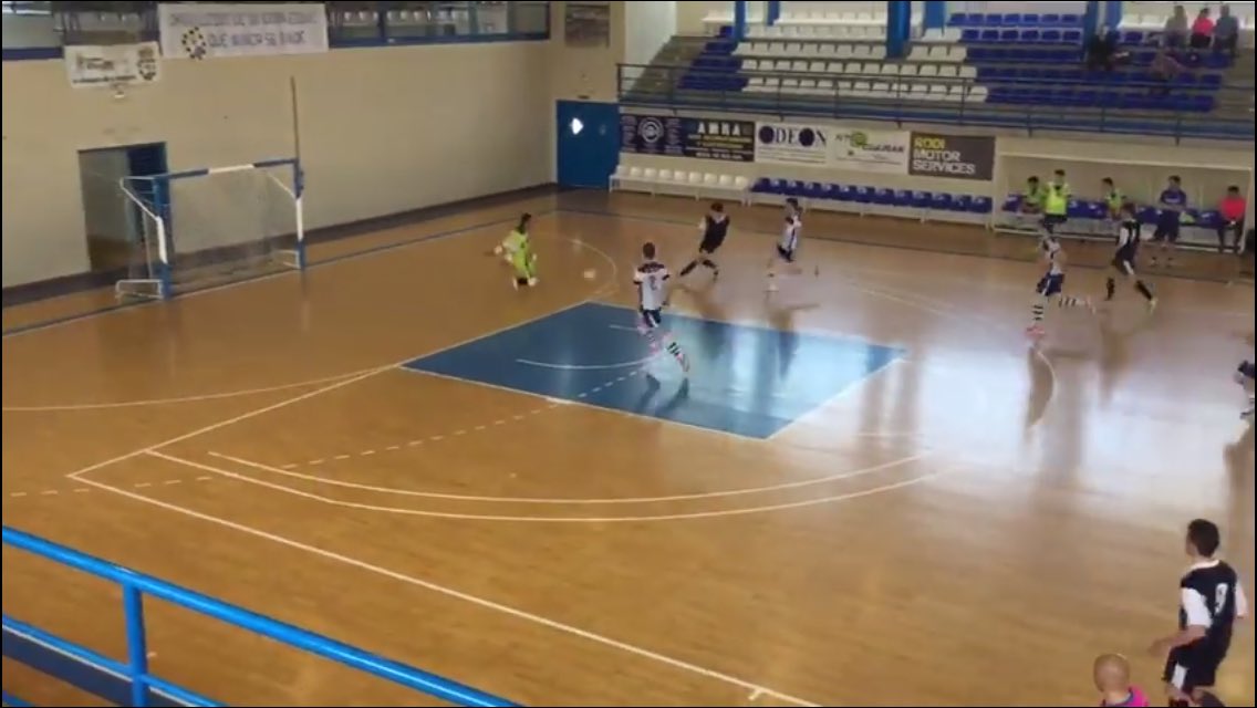 Resultados de nuestros equipos del fin de semana. Pinseque 6-5 JuvenilA👎. JuvenilB 2-5 Valdecanal. Maella 2-2 CadeteA (eliminados en penaltis). Monzalbarza 1-2 CadeteB (clasificados para la final). Infantil 1-3 Pinseque 👎. AlevinA 0-3 Equipe Sport👎