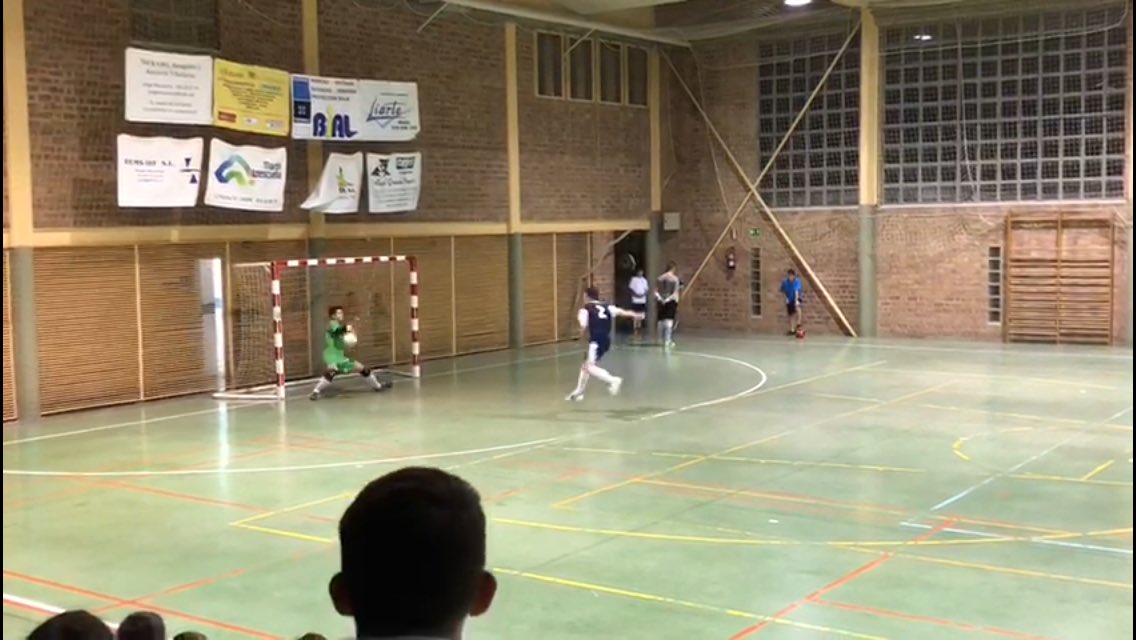ADGranVia83's tweet photo. Resultados de nuestros equipos del fin de semana. Pinseque 6-5 JuvenilA👎. JuvenilB 2-5 Valdecanal. Maella 2-2 CadeteA (eliminados en penaltis). Monzalbarza 1-2 CadeteB (clasificados para la final). Infantil 1-3 Pinseque 👎. AlevinA 0-3 Equipe Sport👎 https://t.co/fh7TE1GHHW