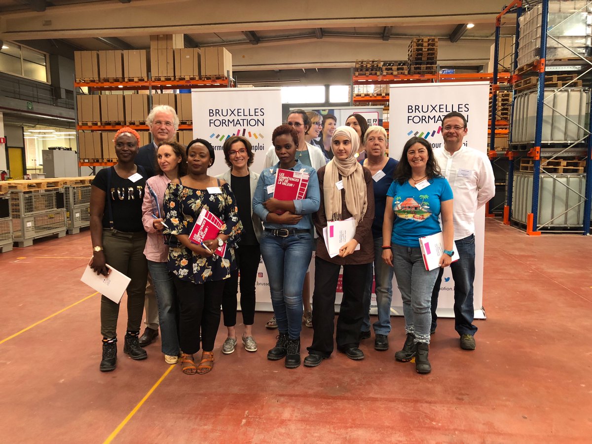 DidierGosuin's tweet image. Le secteur de la logistique n’échappe pas aux stéréotypes de genre et les femmes y sont sous-représentées. Pour y remédier @bruformation et #Interface3 ont lancé #LadiesInLogistics. Objectif : former des femmes dans des métiers typés masculins