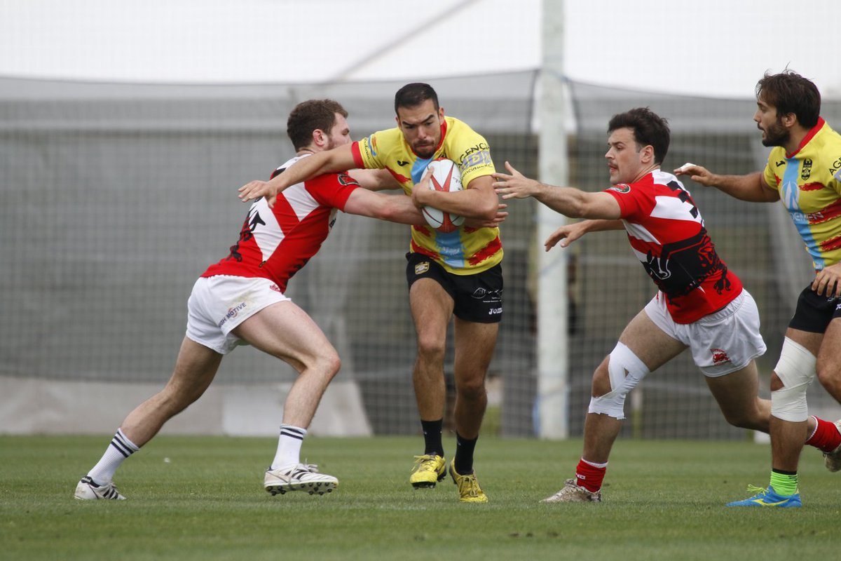 olivanovaresort's tweet photo. Sacrificio, esfuerzo, compañerismo, respeto, diversión... y mucho 🏉🏉. ¡Así fue el @VLCRugbyFest celebrado este fin de semana en #OlivaNova! ¡Enhorabuena a todos! Mas fotos aquí: https://t.co/UzZtWwiiS6
#VRF18 #VlcRugbyFestival #Rugby #7S #ResortExperiencias https://t.co/M3krcisqer