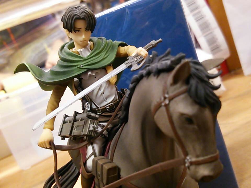 進撃の巨人 一番くじ～壁外調査女型捕縛作戦～ B賞 リヴァイ騎乗