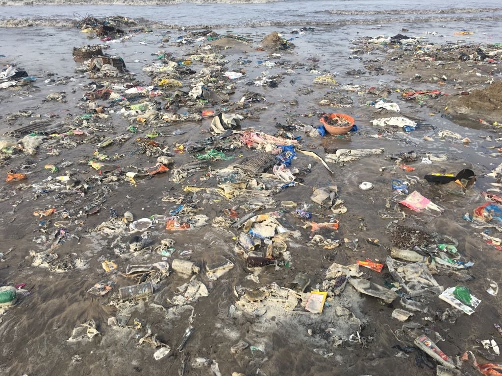 ErikSolheim's tweet photo. Time to end our addiction!
#WorldEnvironmentDay
#BeatPlasticPollution
https://t.co/fK9s4GBXEB https://t.co/21xX9w7Bem