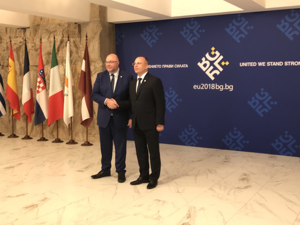 BG_MAFF's tweet photo. #Porodzanov: It is my pleasure to welcome @PhilHoganEU and 🇪🇺agri ministers to the informal meeting, which is the first for Bulgaria as a rotating President of the EU Council. @EU2018BG https://t.co/5IsFZwktI6