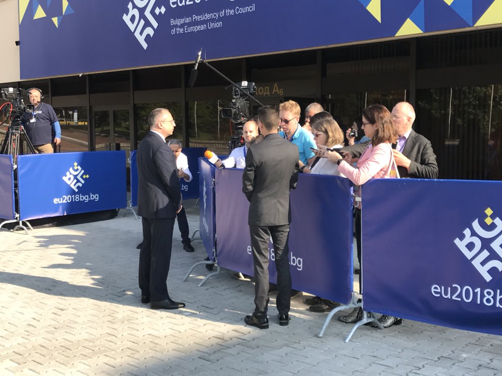 BG_MAFF's tweet photo. #Porodzanov: It is my pleasure to welcome @PhilHoganEU and 🇪🇺agri ministers to the informal meeting, which is the first for Bulgaria as a rotating President of the EU Council. @EU2018BG https://t.co/5IsFZwktI6