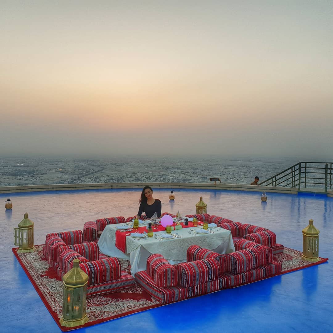 newindoha's tweet photo. Helipad Iftar?
This #Ramadan @fraserwestbay has taken iftar to the 50th floor #helipad
#Qatar
#newindoha
https://t.co/kwWFElXIEk https://t.co/yuR0tejDMh