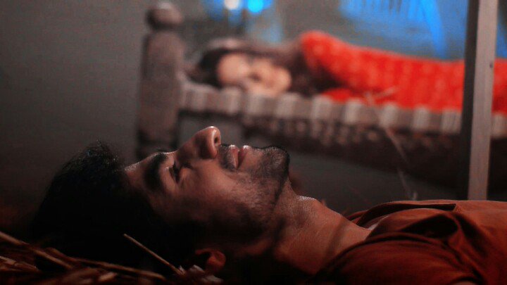HarshadFC's tweet photo. This scene 😍😘 #AdiYa 
Hit RT if you think they are Perfect.. #Bepannaah @ColorsTV 

PC - Sara https://t.co/SGvAJYLQ48
