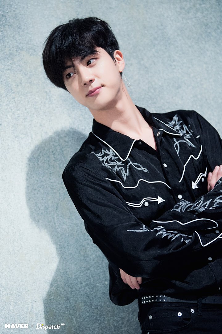 ItsAlyaaAlfonso's tweet photo. How can you make me drown with your existence?💖#KingSeokjin https://t.co/BaKQ5PkDYT