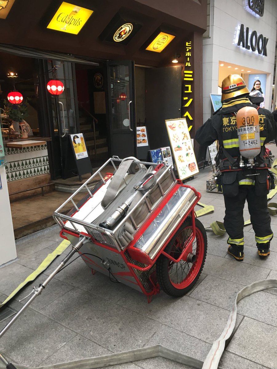 Muma 吉祥寺で消防車大集合なんだけど火事とかなんも見えねえ Muma 吉祥寺で消防車大集合なんだけど火事とかなんも見えねえ