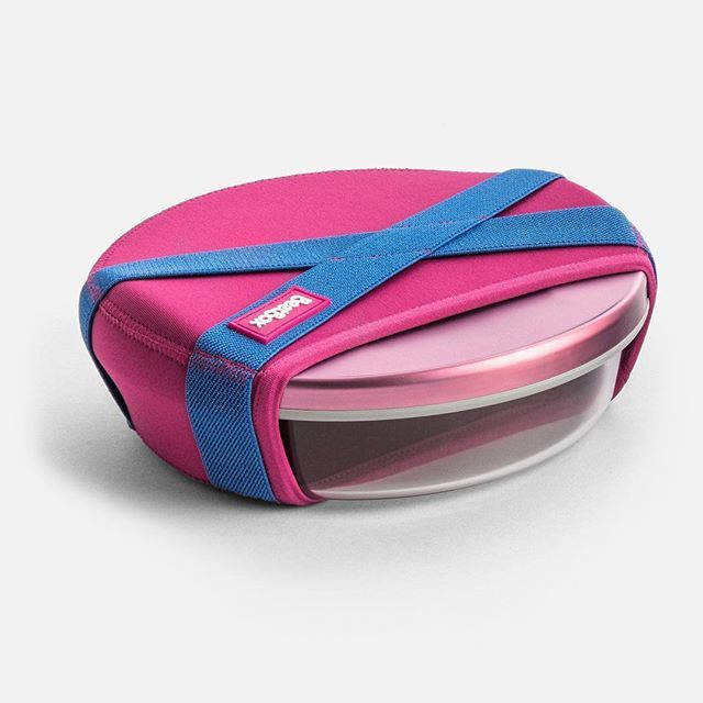 mybeetbox's tweet photo. "Be a Flamingo in a flock of Pigeons." - Savannah Larsen⠀
.⠀
Bring Lunch in a beautiful Glass Lunch Bowl.⠀
.⠀
#GoldFromTheChairman #myBeetBox #BringIt #BringLunch #GlassLunchBowl #plasticcontainersarerubbish #flamingo #flamingoquote #flockofpigeons #… https://t.co/PGr3ZHxR2i https://t.co/wNqtZpceyt