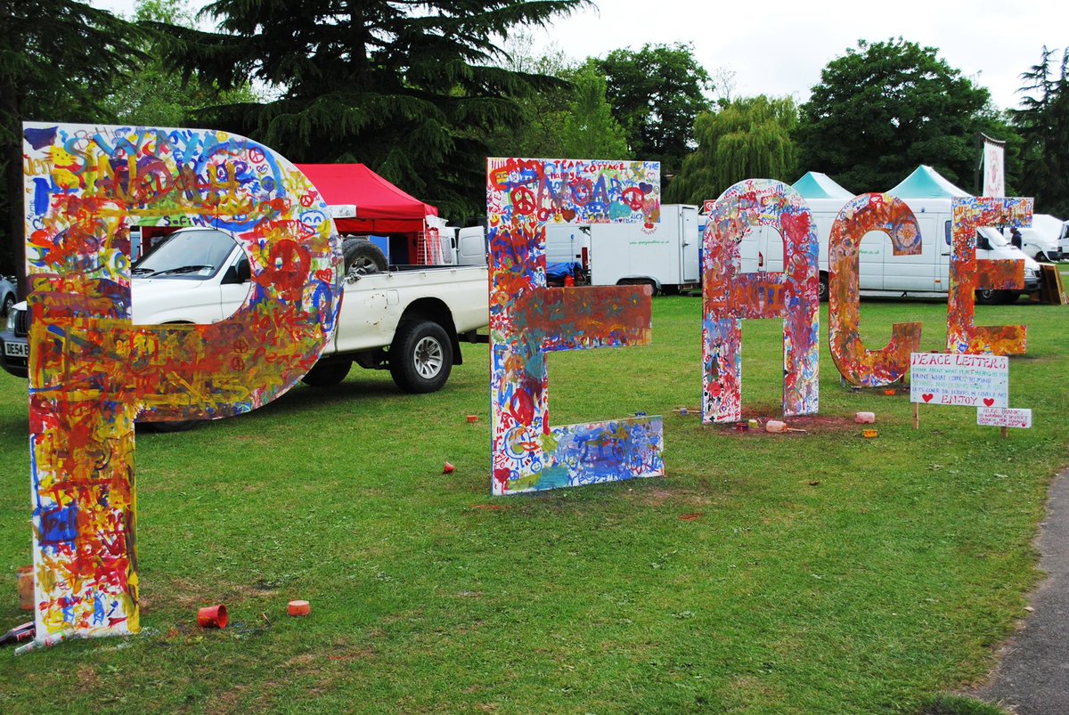 LeamPeaceFest's tweet image. come and be part of our 40th festival! #Volunteers wanted to help on 16 &amp;amp; 17 June - litter picking, backstage, helping with queries, email peacefestvolunteers@gmail.com for more info