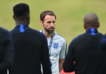 Gareth Southgate addresses the England squad