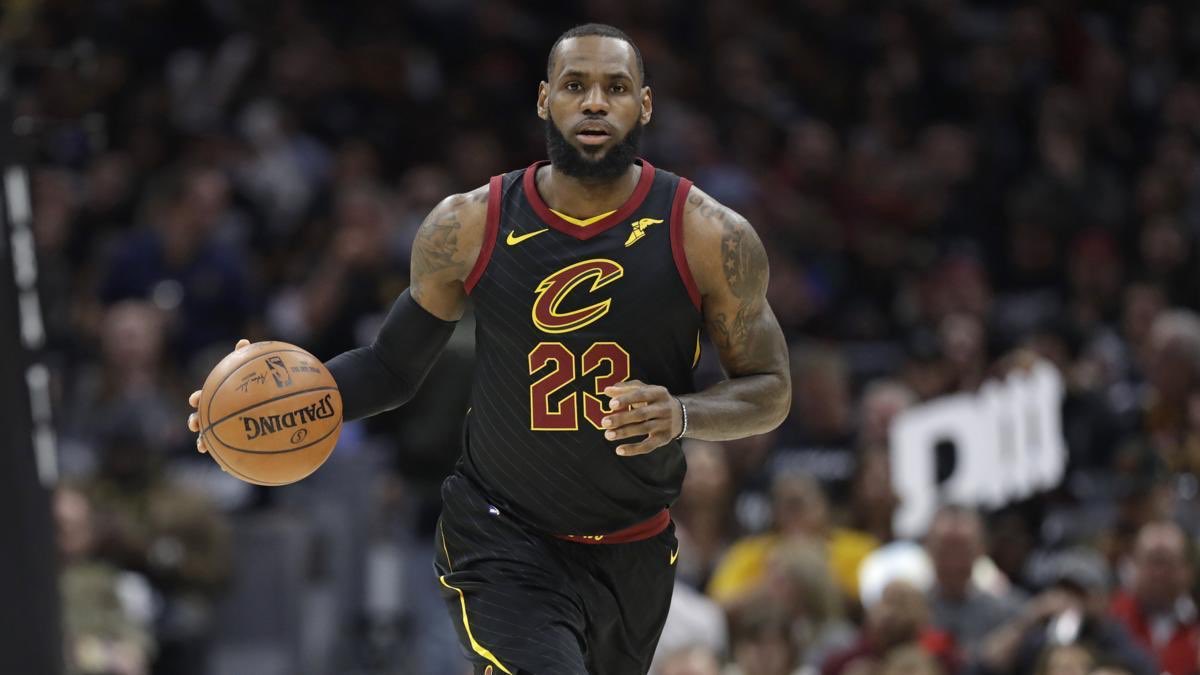 NACION__NBA's tweet photo. LeBron: “Ahora jugaremos en casa, pero no podemos confiarnos” https://t.co/9k0ogQA3Xi